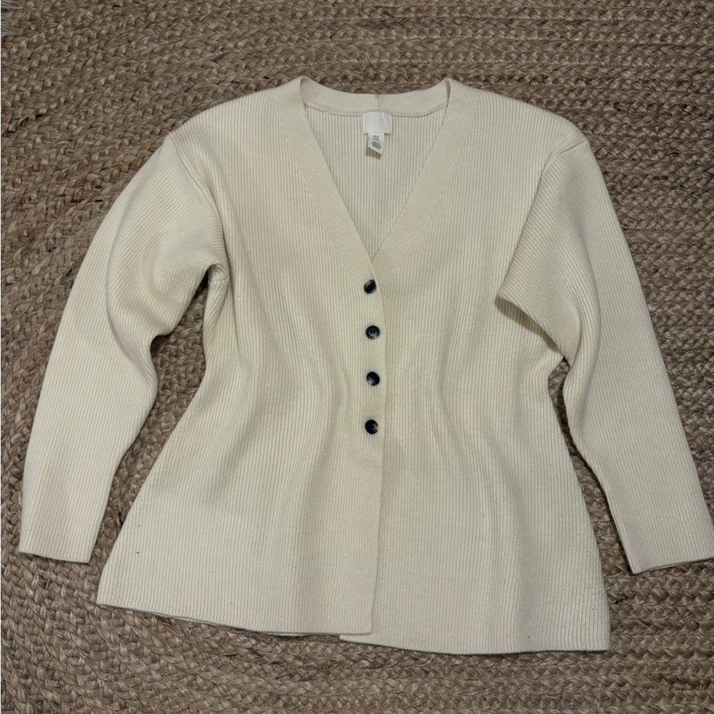 H&M cream peplum the neck sweater/ cardigan